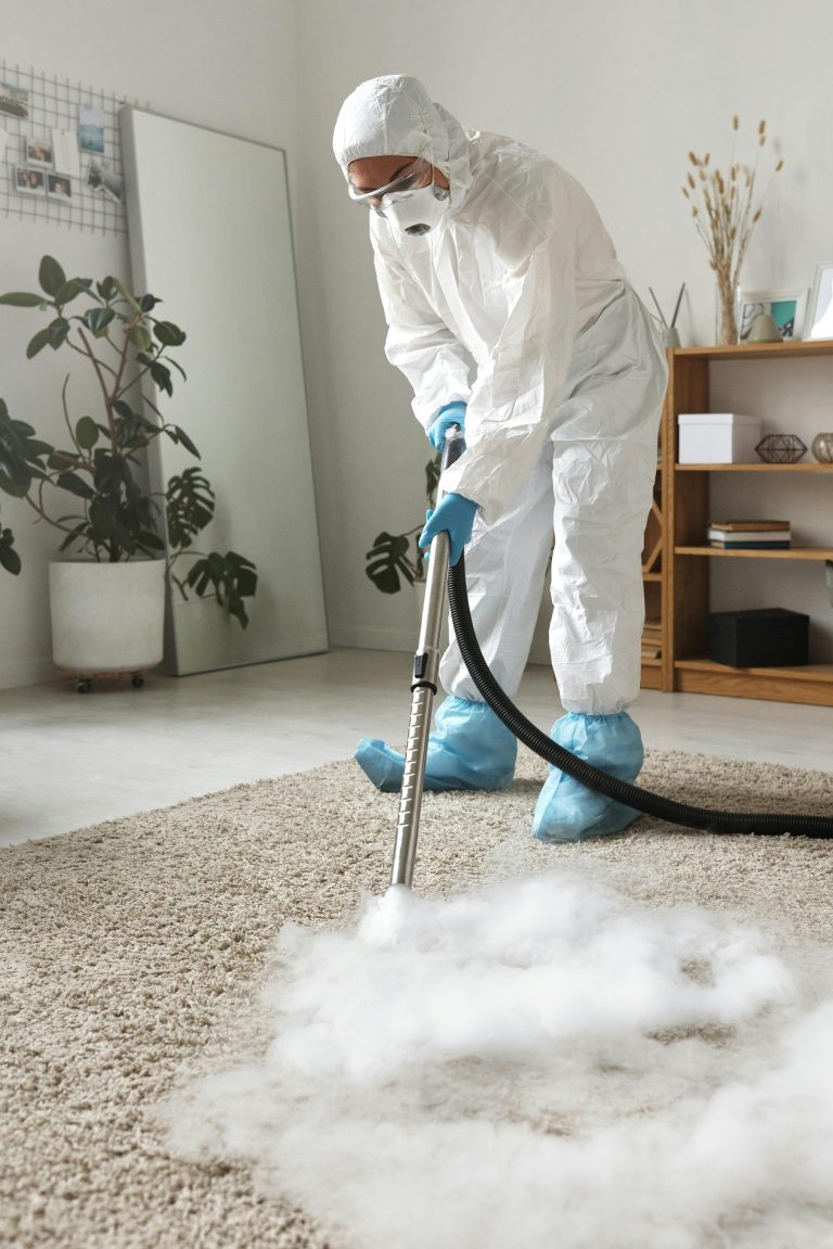 Read more about the article 5 Signs It’s Time to Hire a Professional Cleaning Service